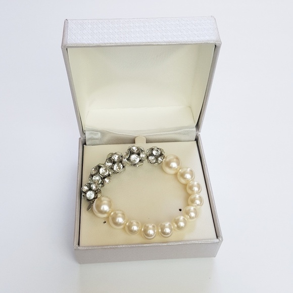 Pearl & Rhinestone Beaded Bracelet NIB - Picture 2 of 8